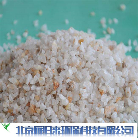 2-4mm石英砂滤料、净水过滤材料、水处理滤料厂家